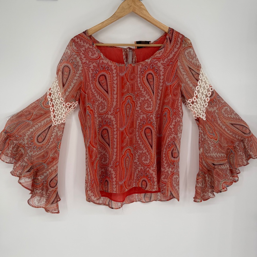 Voom by Joy Han Top Red Paisley Bell Sleeve Crochet Lace Boho Festival Small